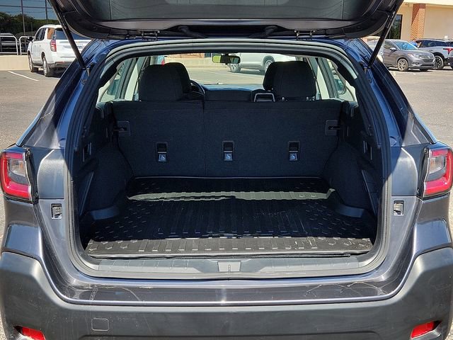 Used 2025 Subaru Outback AWD/4WD image 10