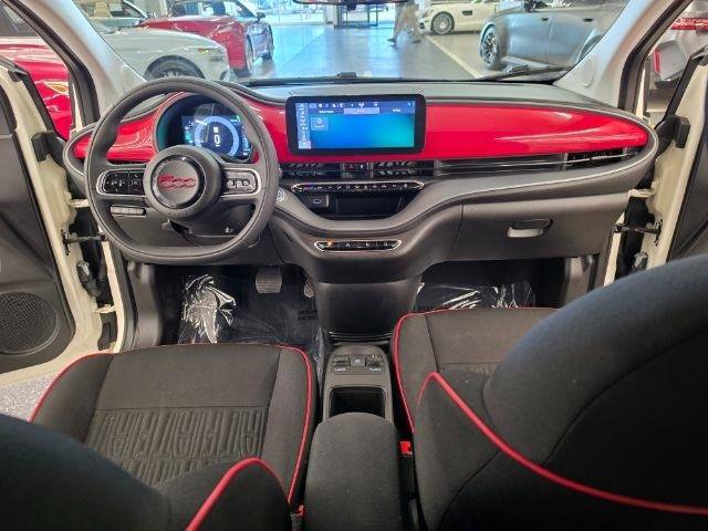 Used 2024 FIAT 500 e (RED) FWD image 9