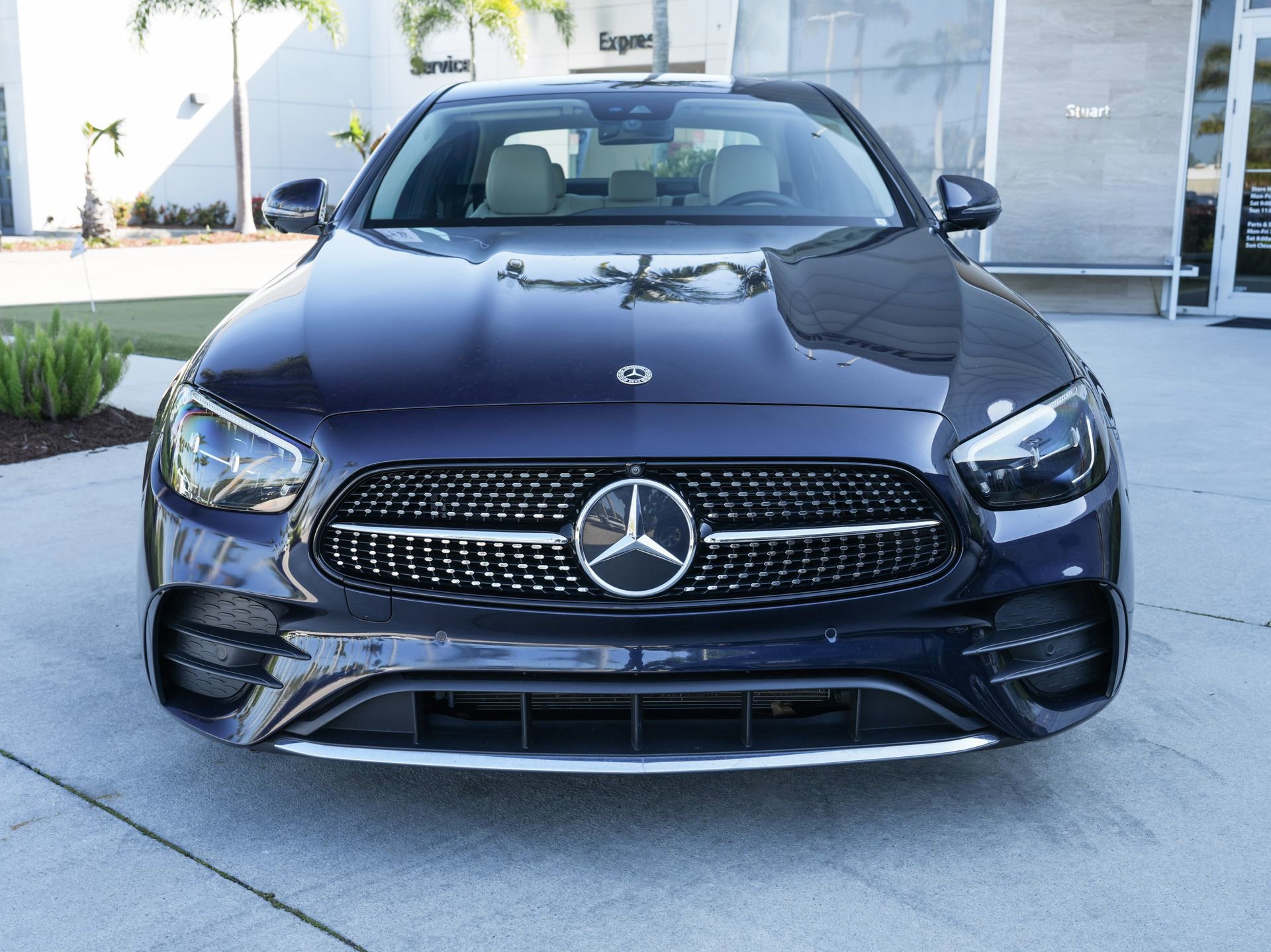 Used 2023 Mercedes-Benz E 350 Sedan image 4
