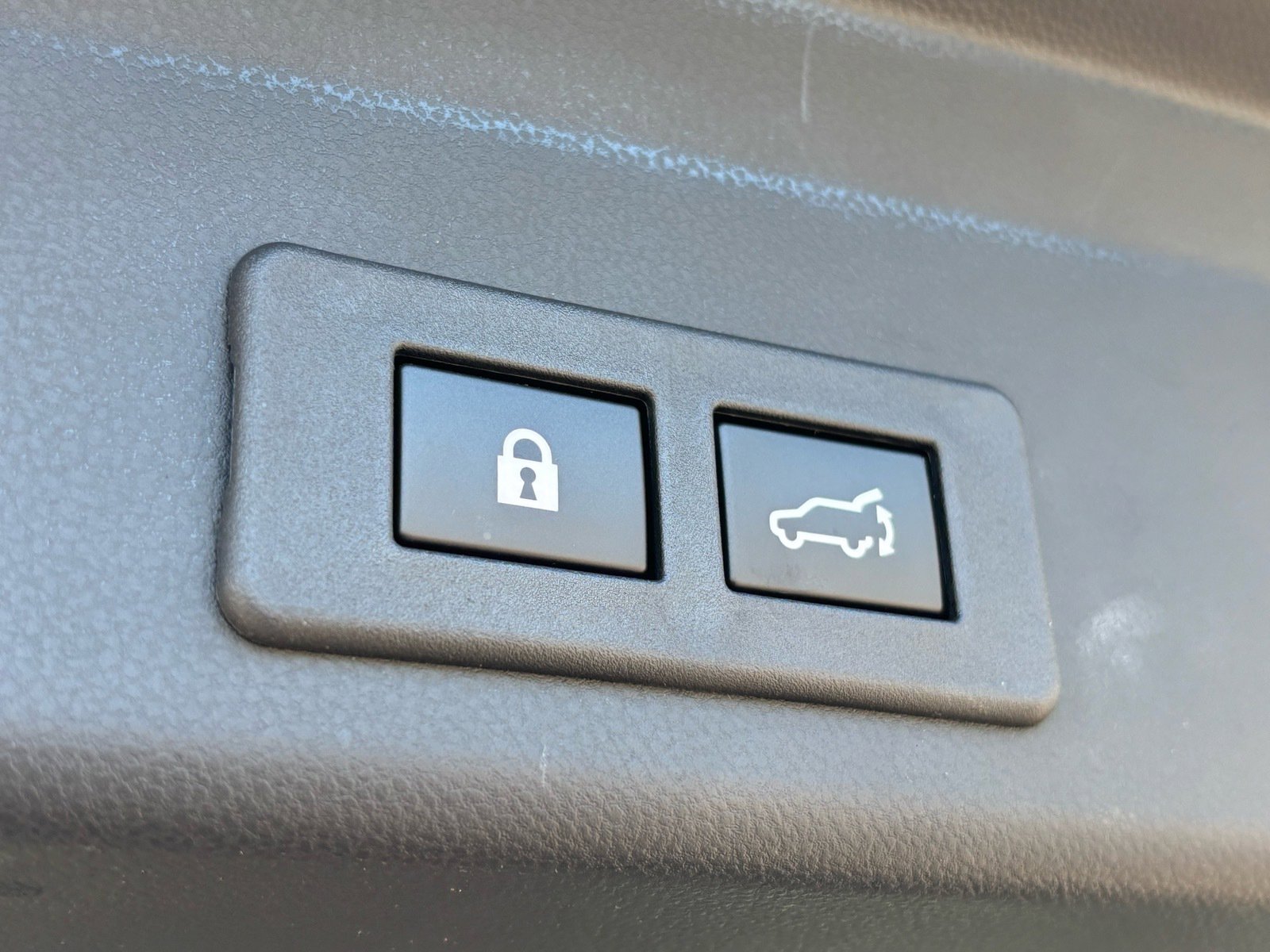 Used 2025 Subaru Ascent Premium w/ Premium Package image 21