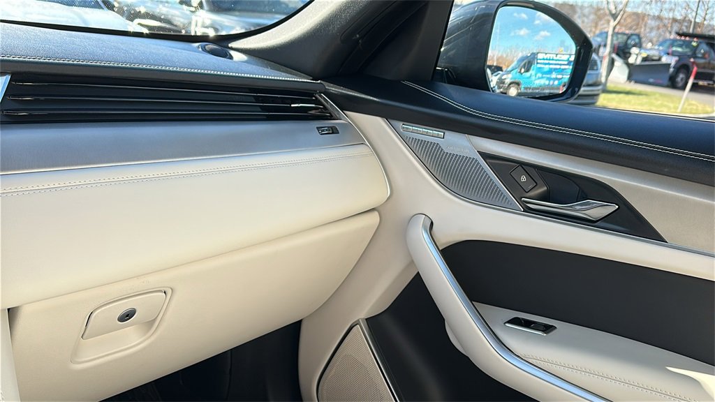 Used 2025 Jaguar F-PACE R-Dynamic S image 19