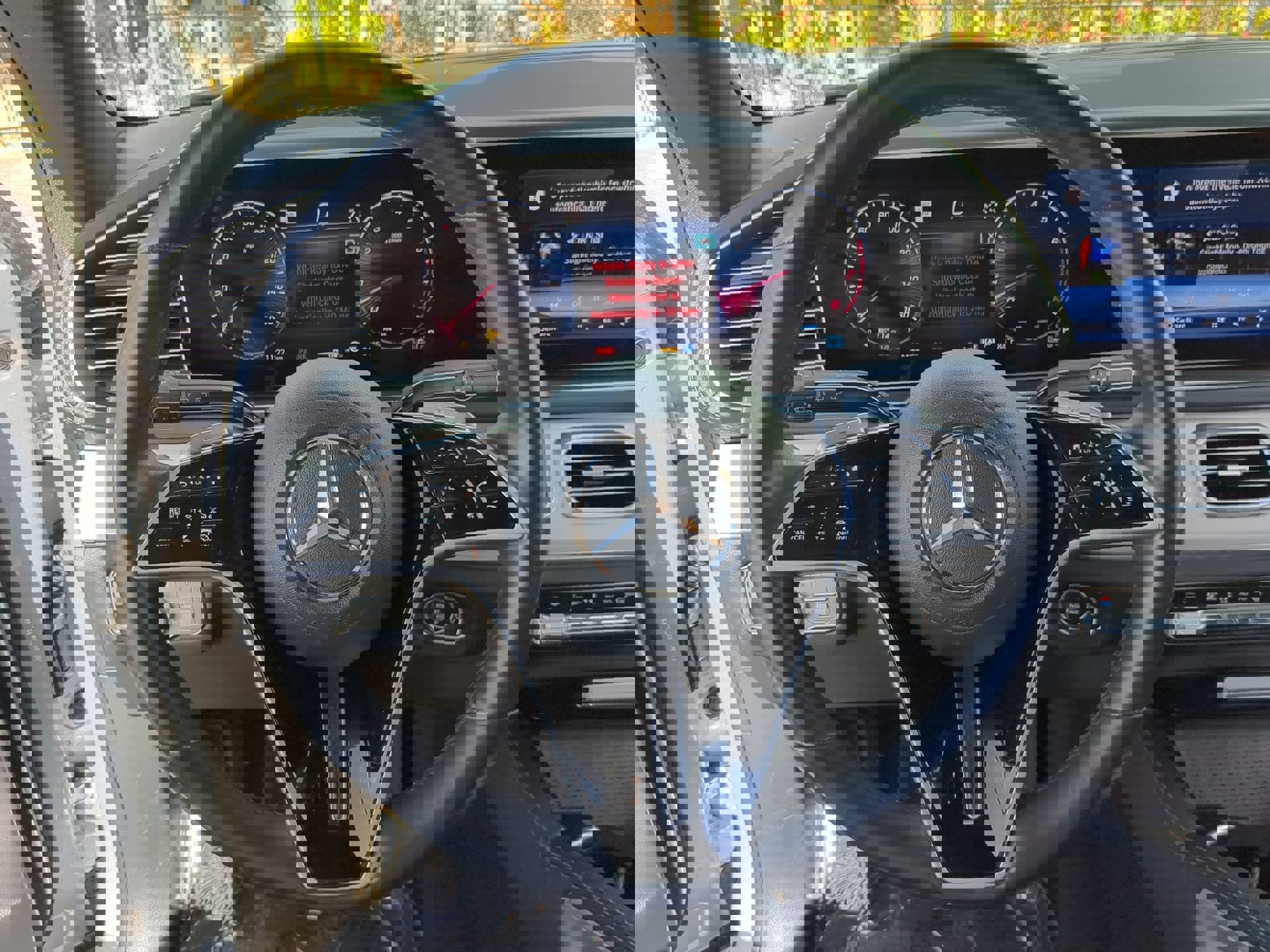 Used 2024 Mercedes-Benz GLS 450 4MATIC image 31