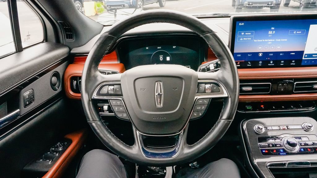 Used 2023 Lincoln Nautilus Reserve w/ Equipment Group 201A image 22