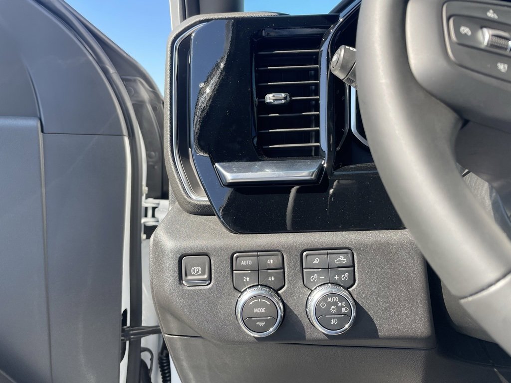 New 2026 GMC Sierra 1500 SLT w/ SLT Premium Package image 19