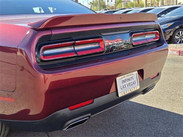 Used 2018 Dodge Challenger SXT Plus image 9