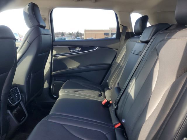 Certified 2023 Lincoln Nautilus Reserve image 33