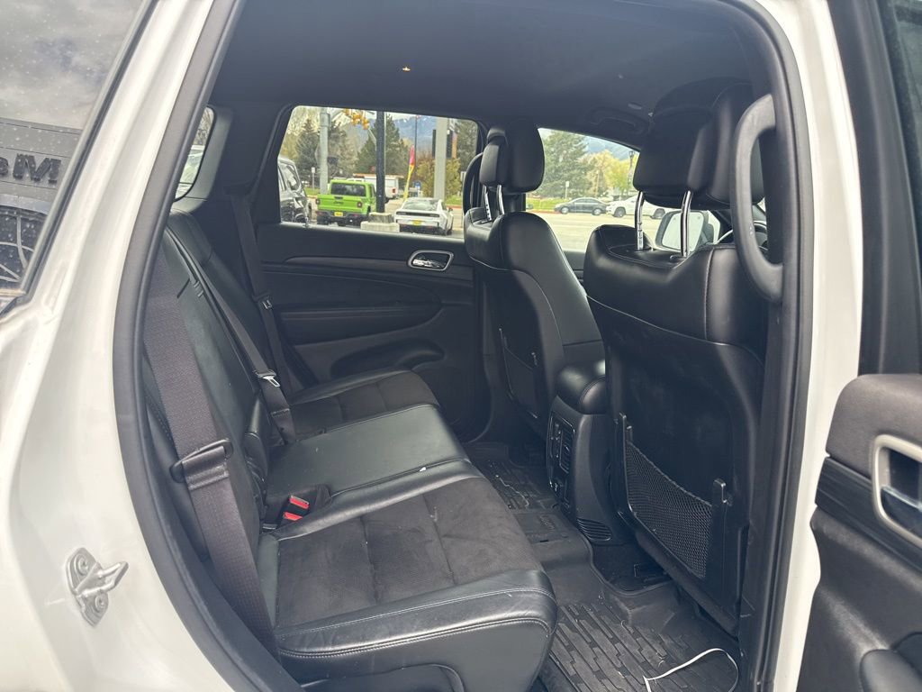 Used 2020 Jeep Grand Cherokee Altitude AWD/4WD image 11