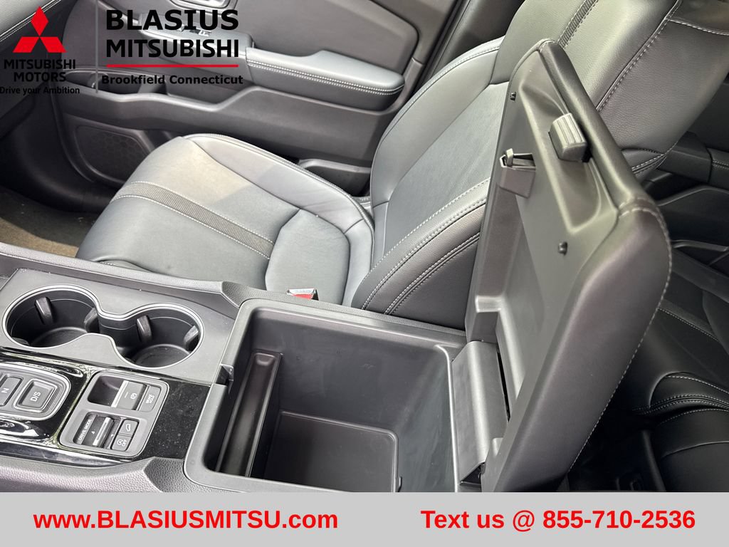 Used 2023 Honda Pilot Touring image 18