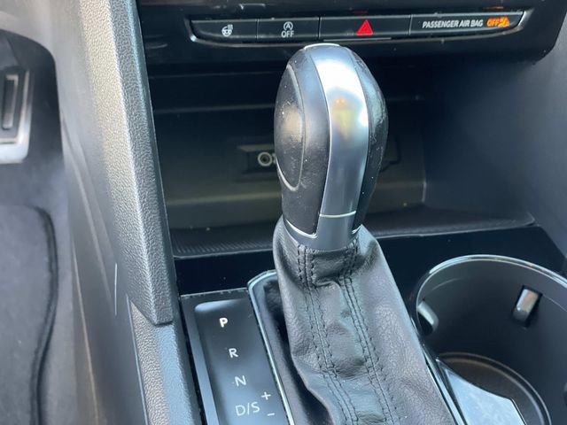 Used 2019 Volkswagen Atlas SEL R-Line image 17