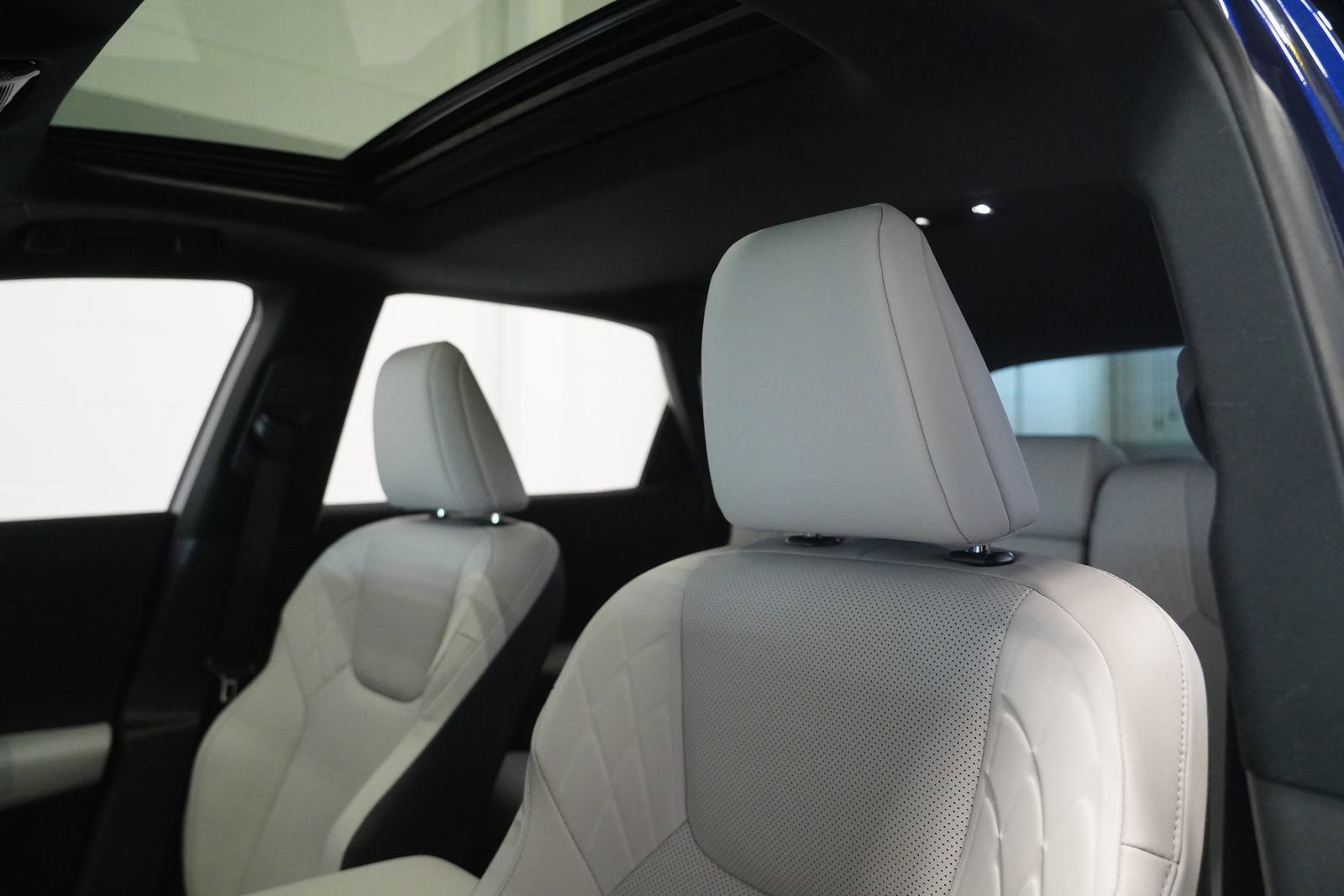 Used 2023 Lexus RX 350 Premium w/ Cold Area Package image 12