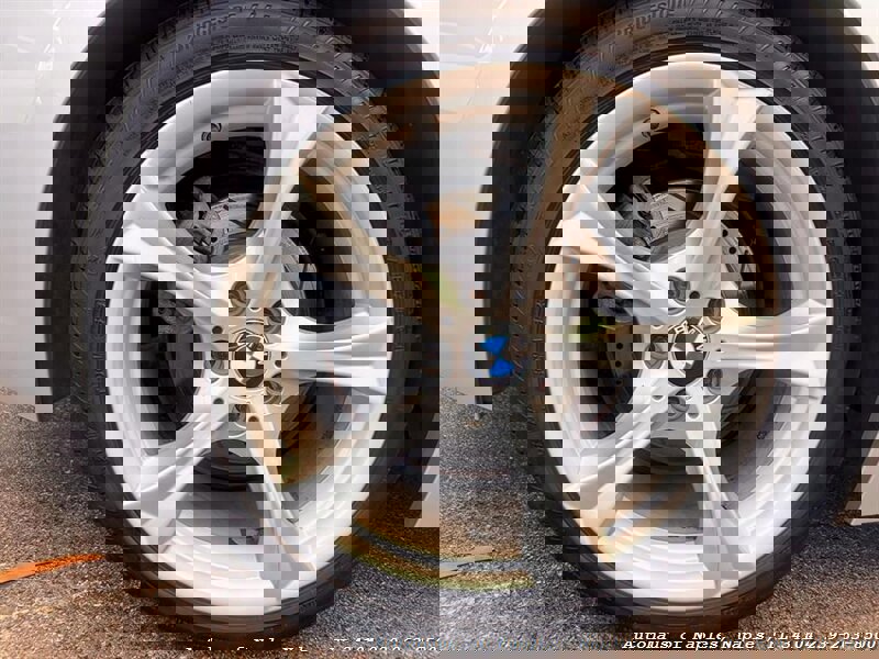 Used 2011 BMW Z4 sDrive30i w/ Premium Pkg image 15