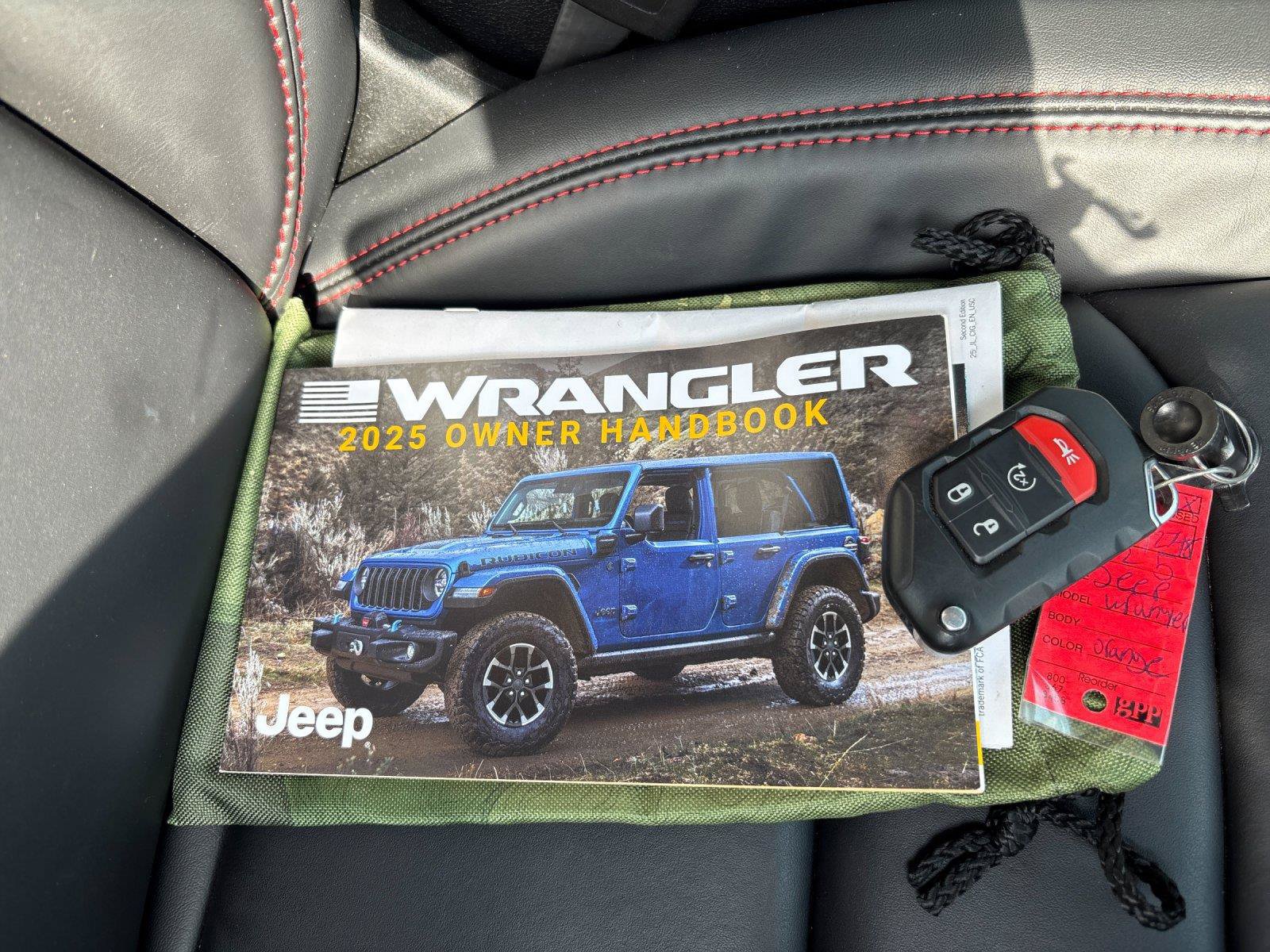 Used 2025 Jeep Wrangler Unlimited Rubicon AWD/4WD image 42