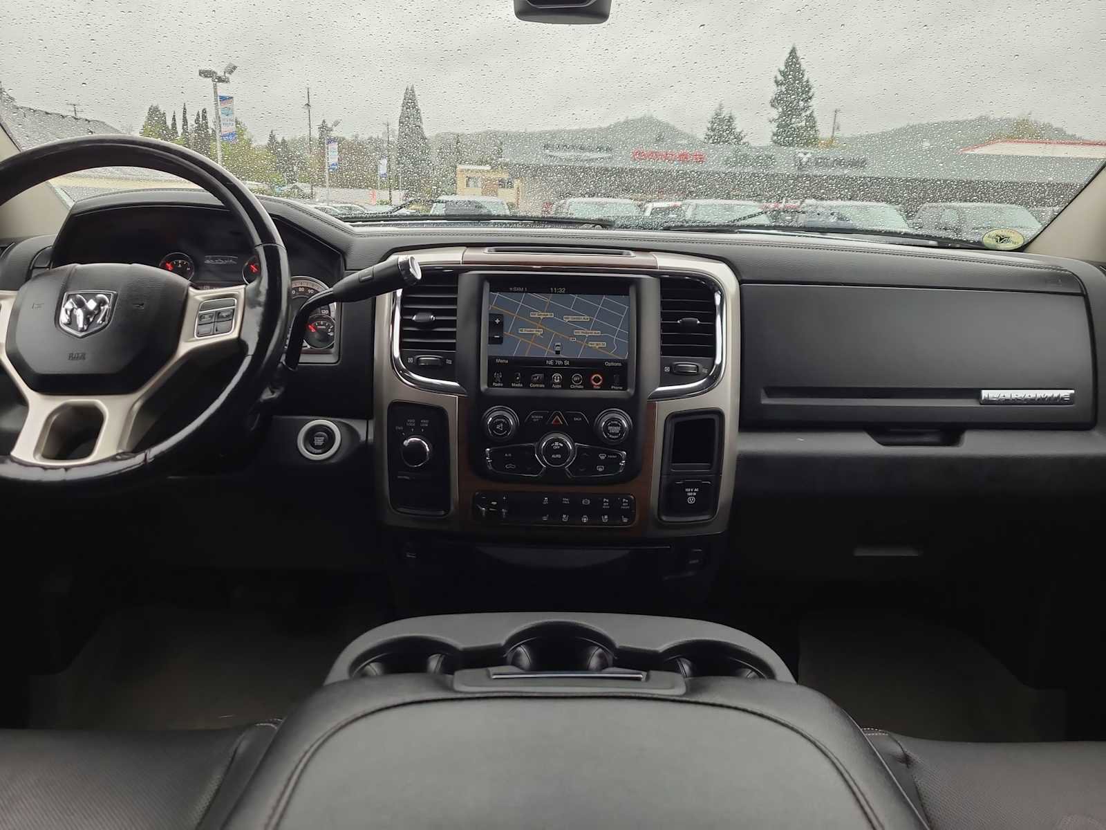 Used 2017 RAM 3500 Laramie w/ Cold Weather Group image 18