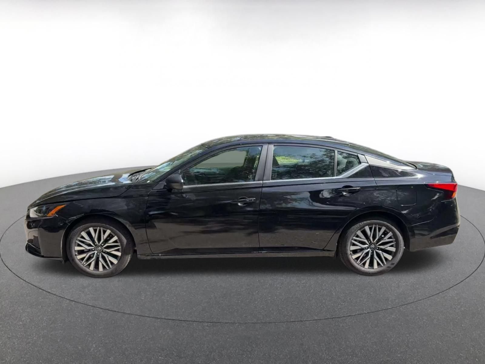 Used 2026 Nissan Altima 2.5 SV FWD image 8
