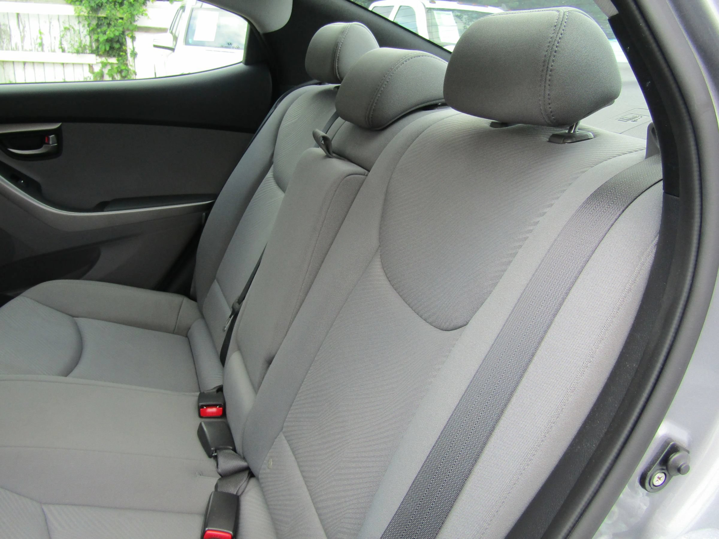 Used 2013 Hyundai Elantra GLS FWD image 19