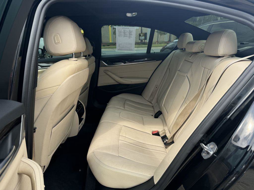 Used 2019 BMW 530i xDrive w/ Convenience Package image 10