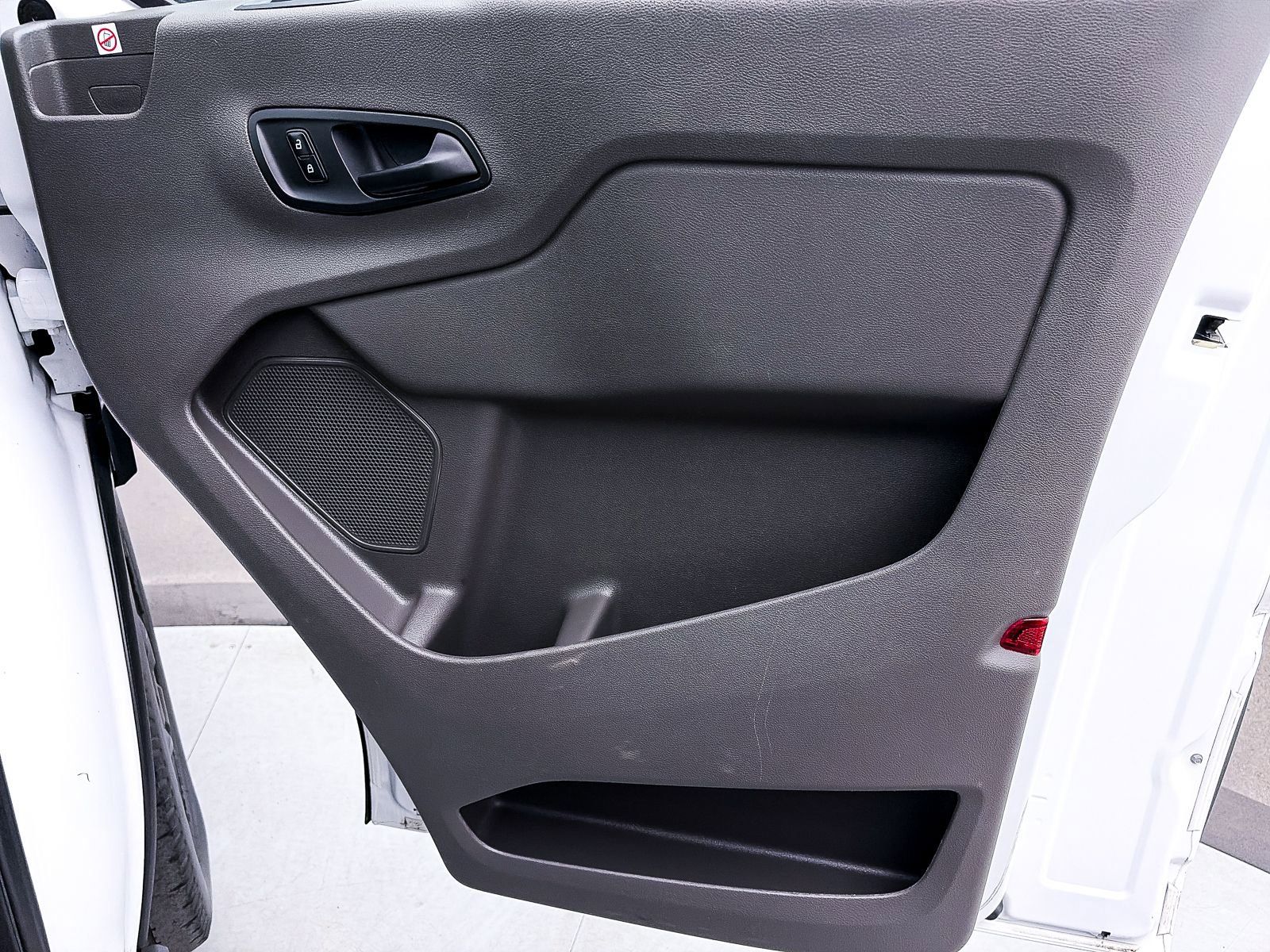 Used 2020 Ford Transit 350 XL image 30