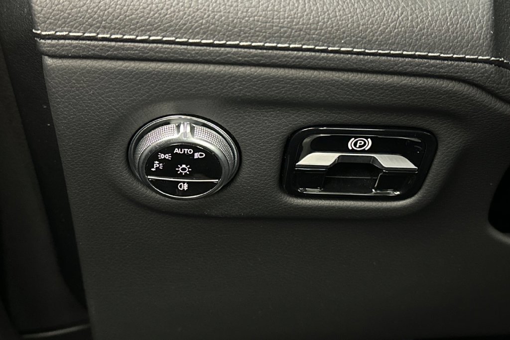 Certified 2024 Mercedes-Benz EQS 450+ 4MATIC SUV image 35