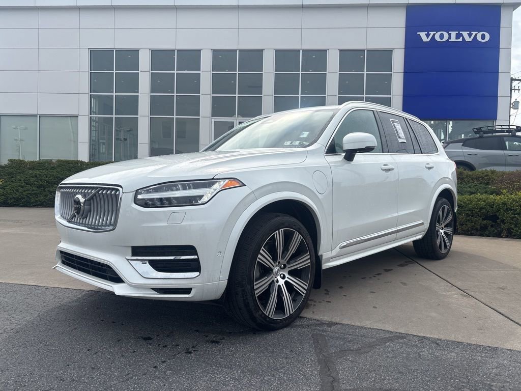 Certified 2024 Volvo XC90 T8 Ultimate w/ Protection Package Premier image 52