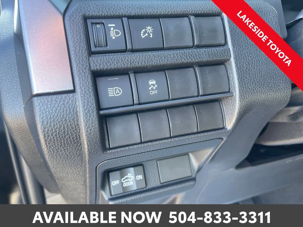 Certified 2025 Toyota Tacoma SR5 image 28