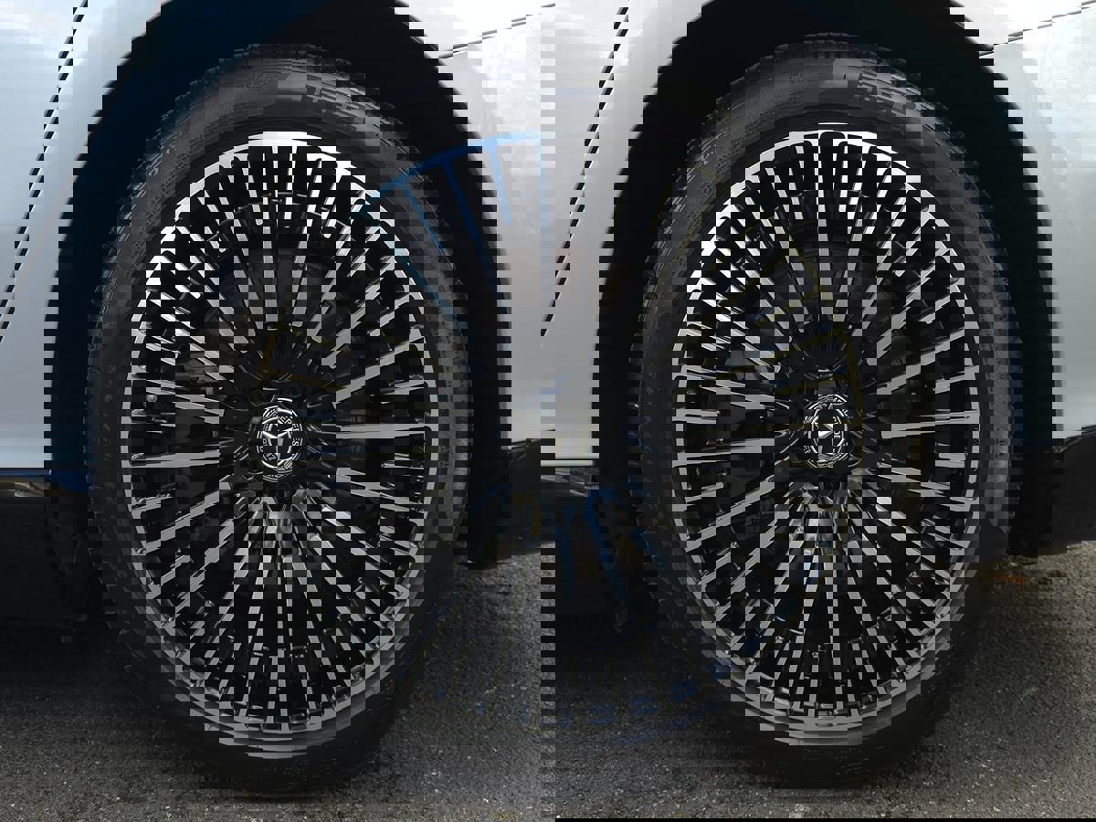 Used 2023 Mercedes-Benz EQS 580 4MATIC Sedan image 75