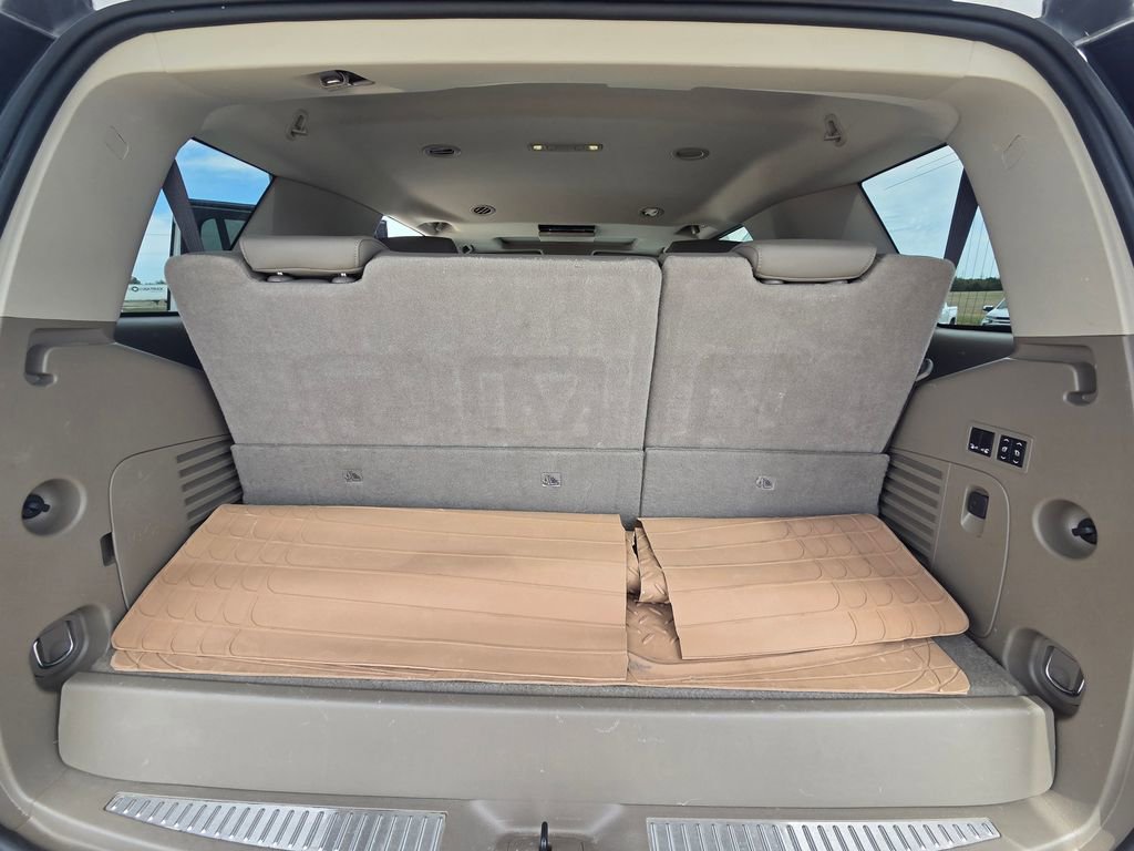 Used 2018 Chevrolet Tahoe Premier AWD/4WD image 31