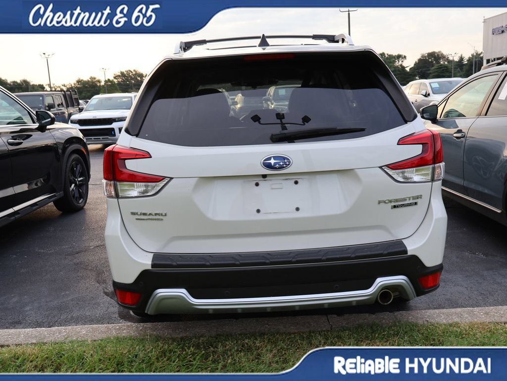 Used 2024 Subaru Forester Touring w/ Pop Package 2 AWD/4WD image 18