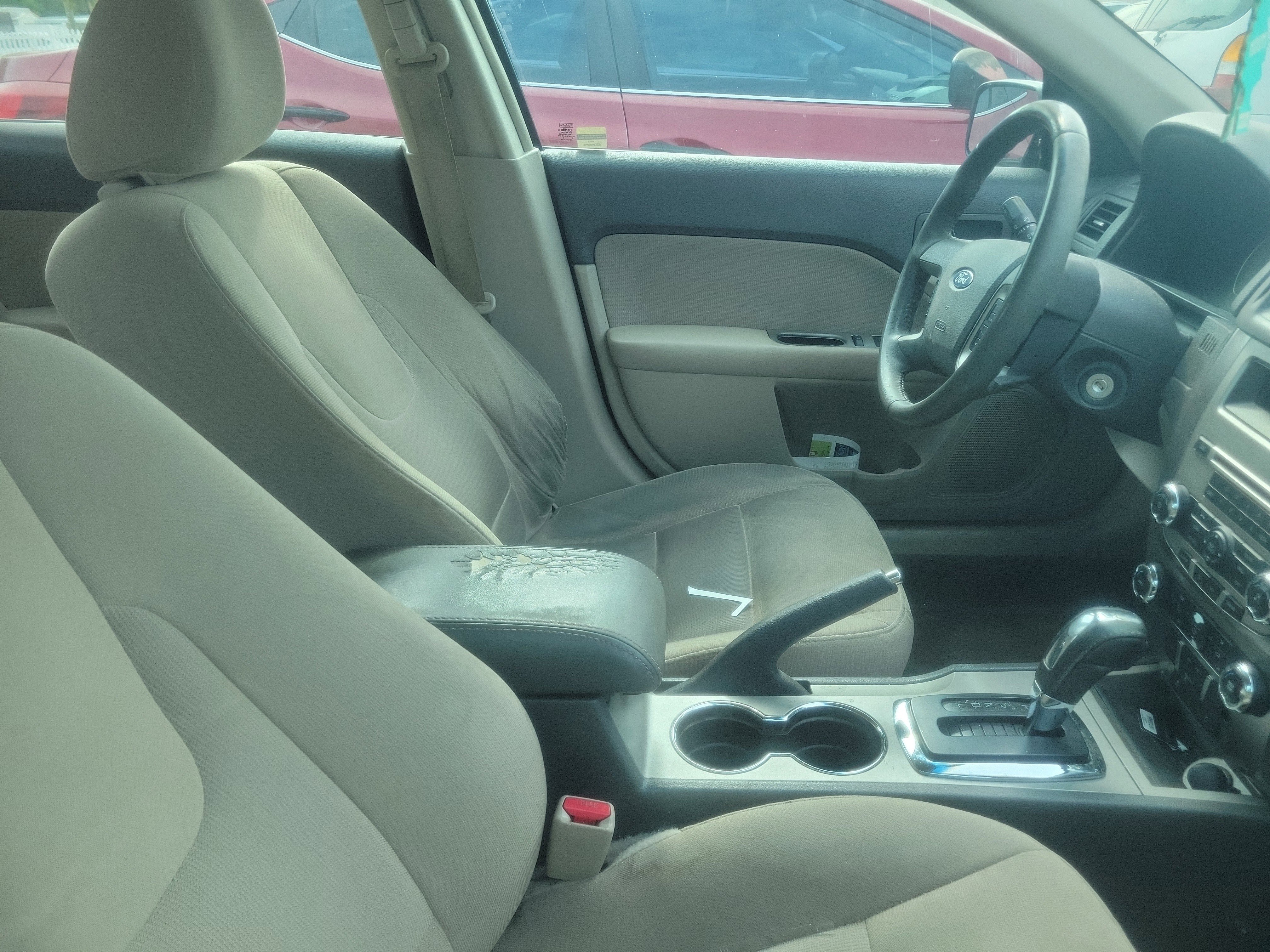 Used 2010 Ford Fusion Hybrid FWD image 9