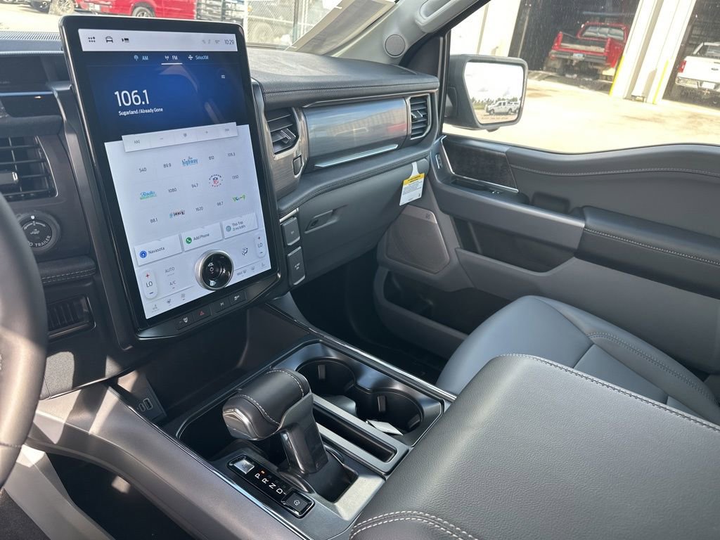 New 2025 Ford F150 Lightning Flash image 32