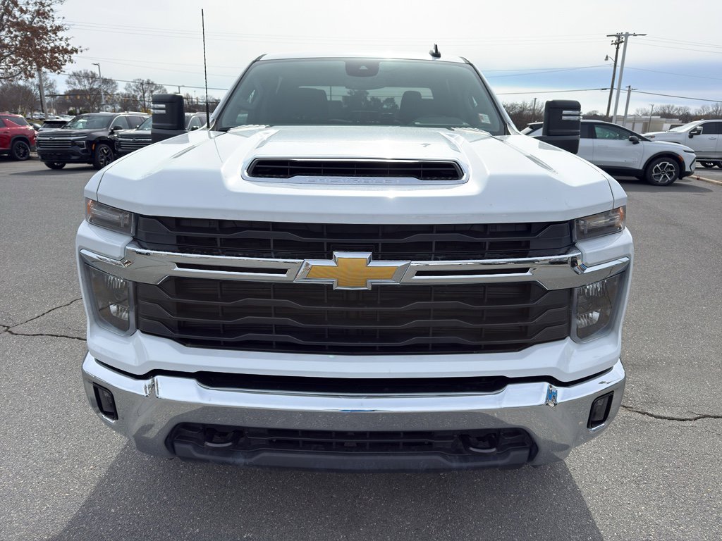 Used 2025 Chevrolet Silverado 2500 LT w/ Convenience Package image 2