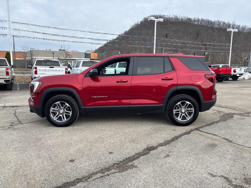 Used 2026 GMC Terrain Elevation image 2