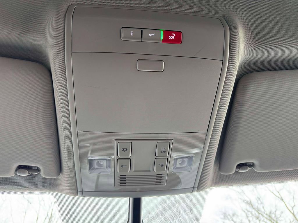 Used 2023 Volkswagen Atlas SE AWD/4WD image 30