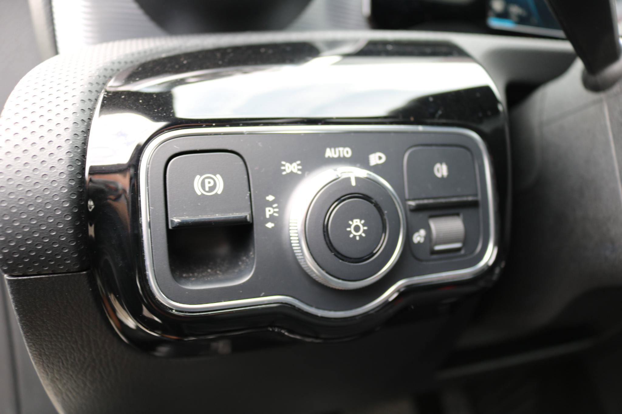 Used 2021 Mercedes-Benz A 220 image 21