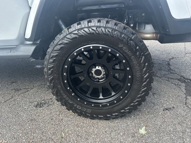 Certified 2020 Jeep Gladiator Overland image 21