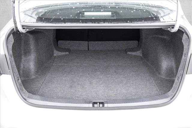 Used 2025 Toyota Corolla LE FWD image 21