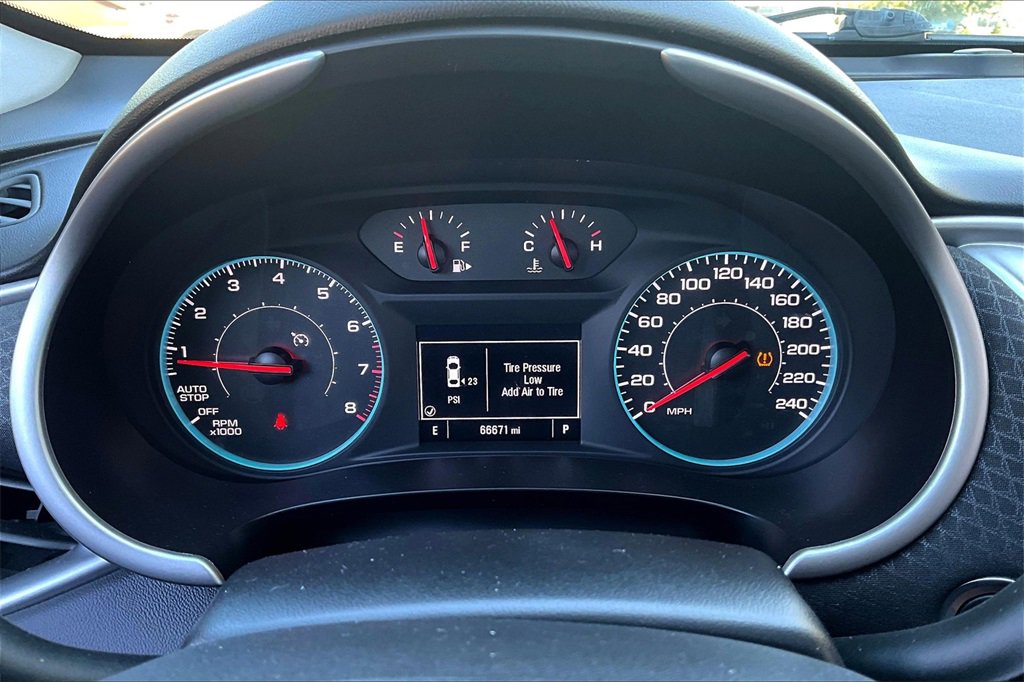 Used 2023 Chevrolet Malibu LT image 13
