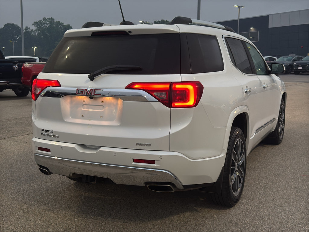 Certified 2018 GMC Acadia Denali w/ Technology Package AWD/4WD image 5
