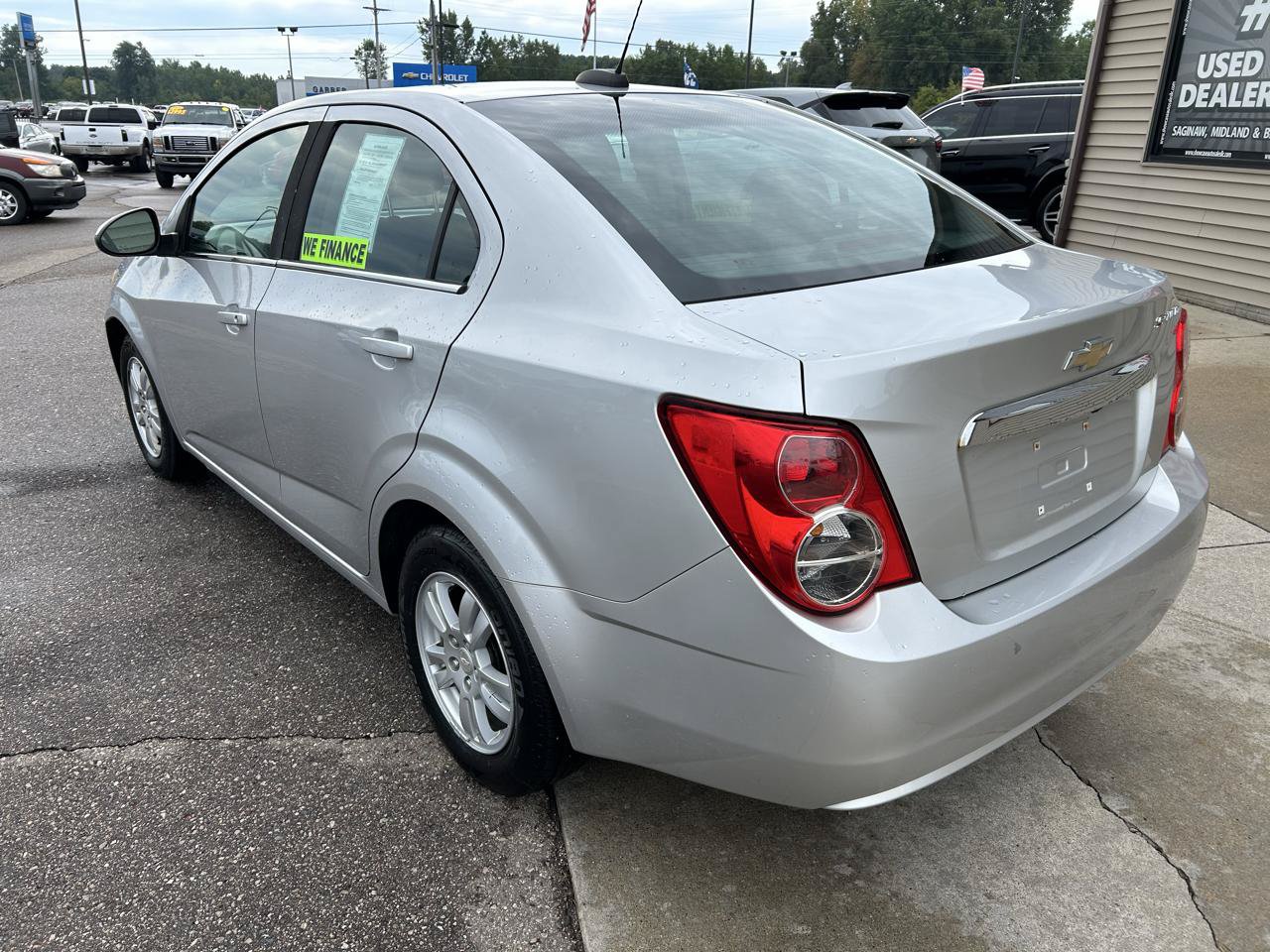 Used 2015 Chevrolet Sonic LT w/ Advanced Safety Package FWD image 7