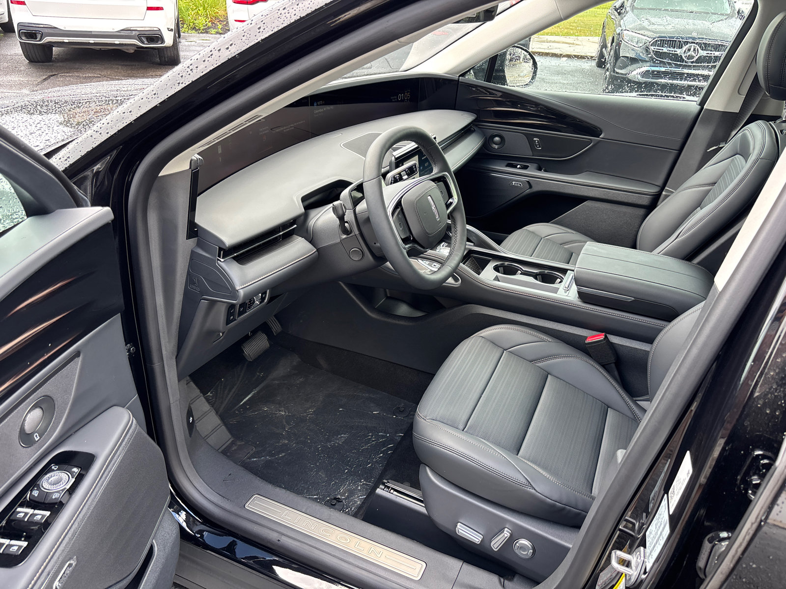 New 2026 Lincoln Nautilus Reserve w/ Jet Appearance Package AWD/4WD image 25