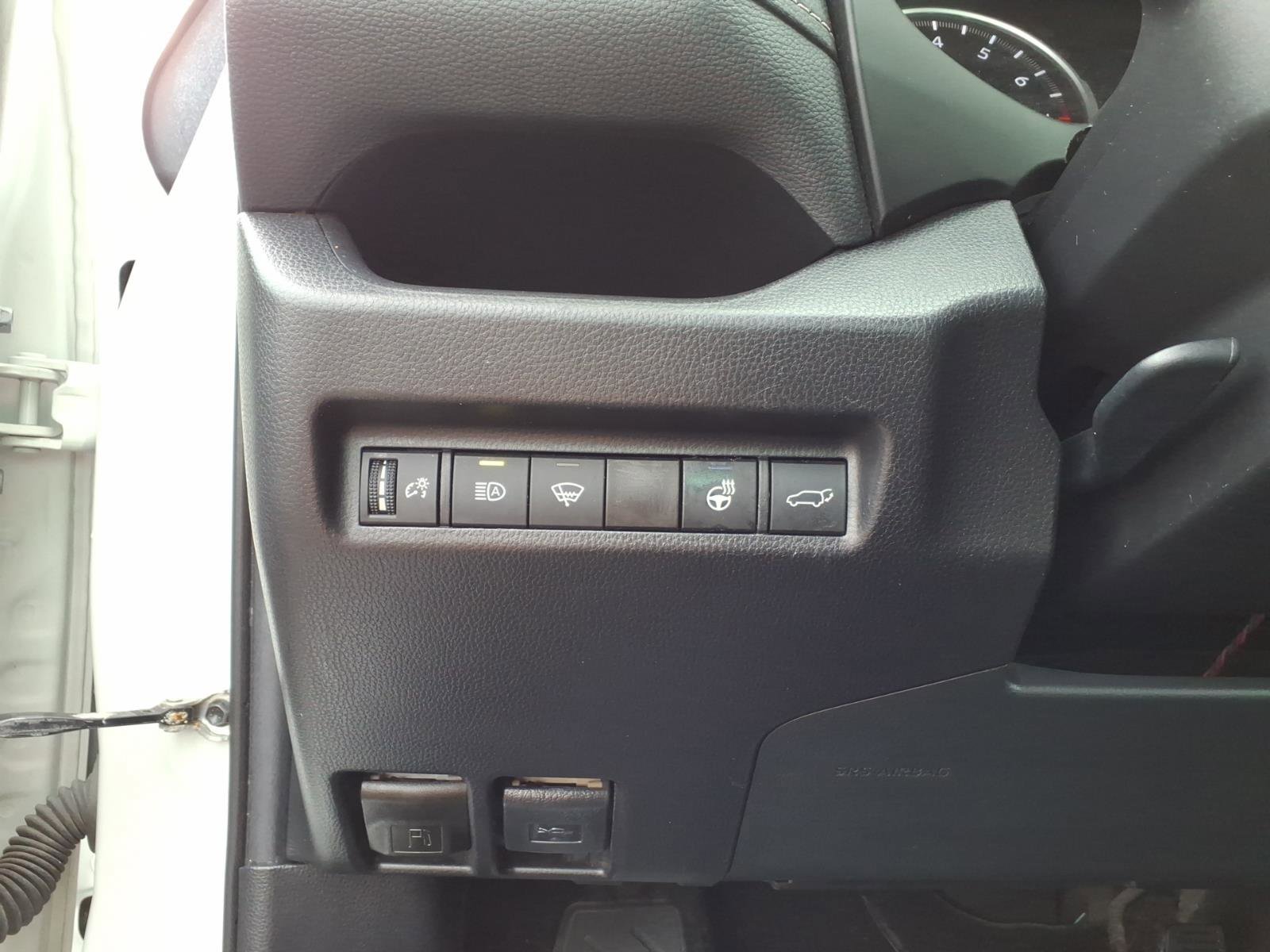 Certified 2020 Toyota RAV4 XLE w/ Convenience Package AWD/4WD image 17