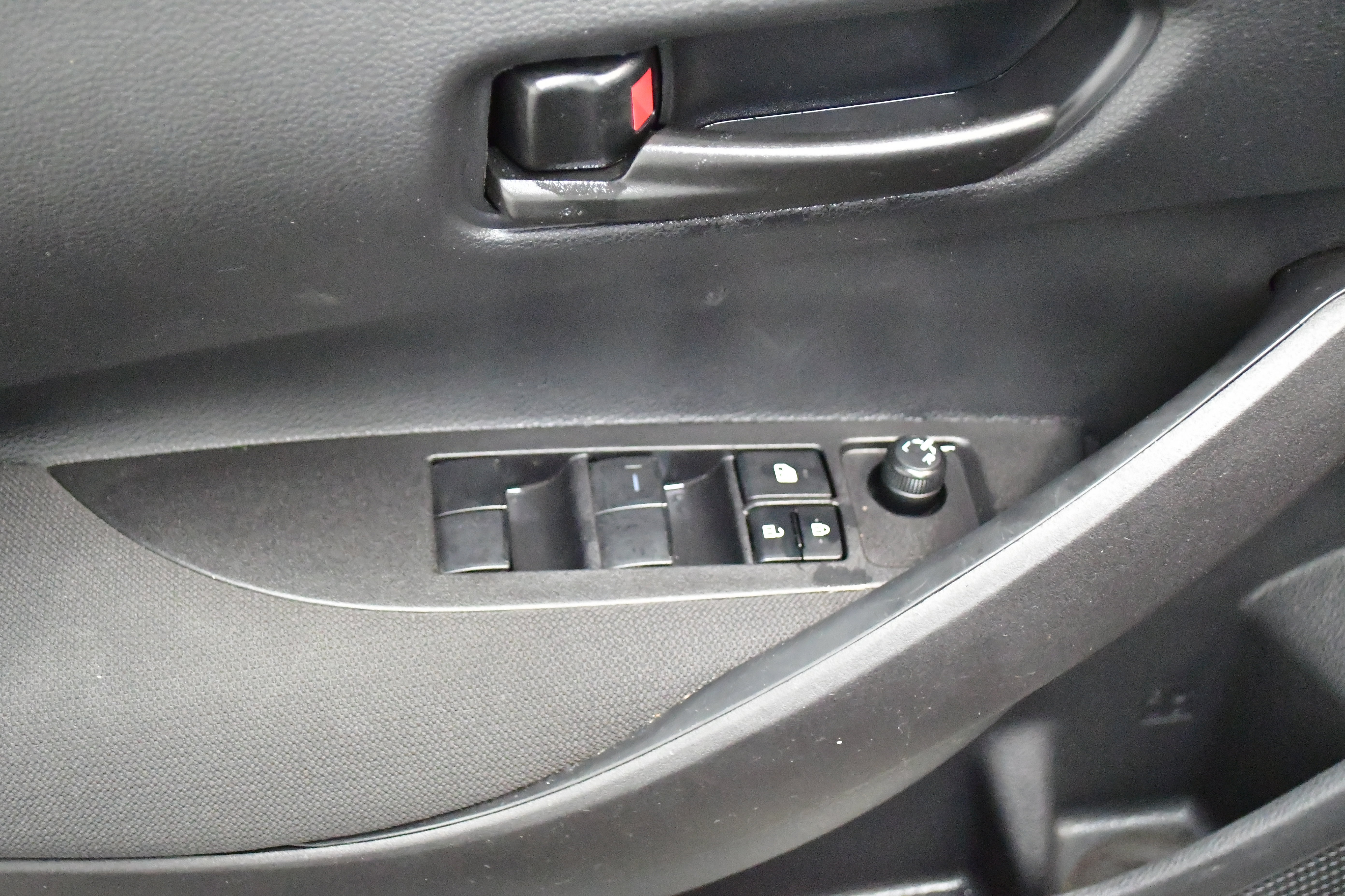 Used 2025 Toyota Corolla LE image 15