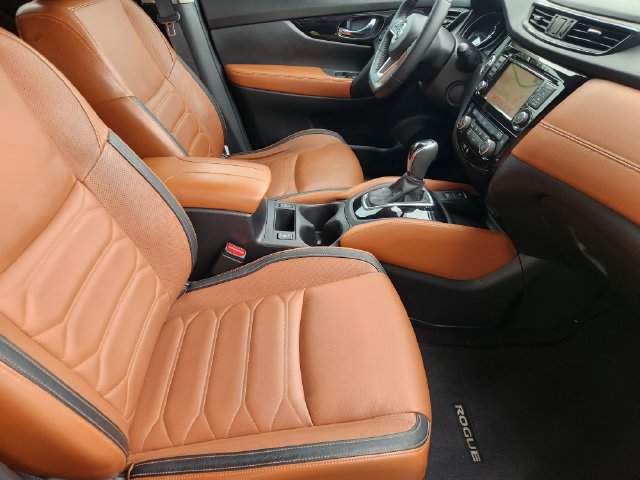Used 2018 Nissan Rogue SL w/ Premium Package FWD image 15