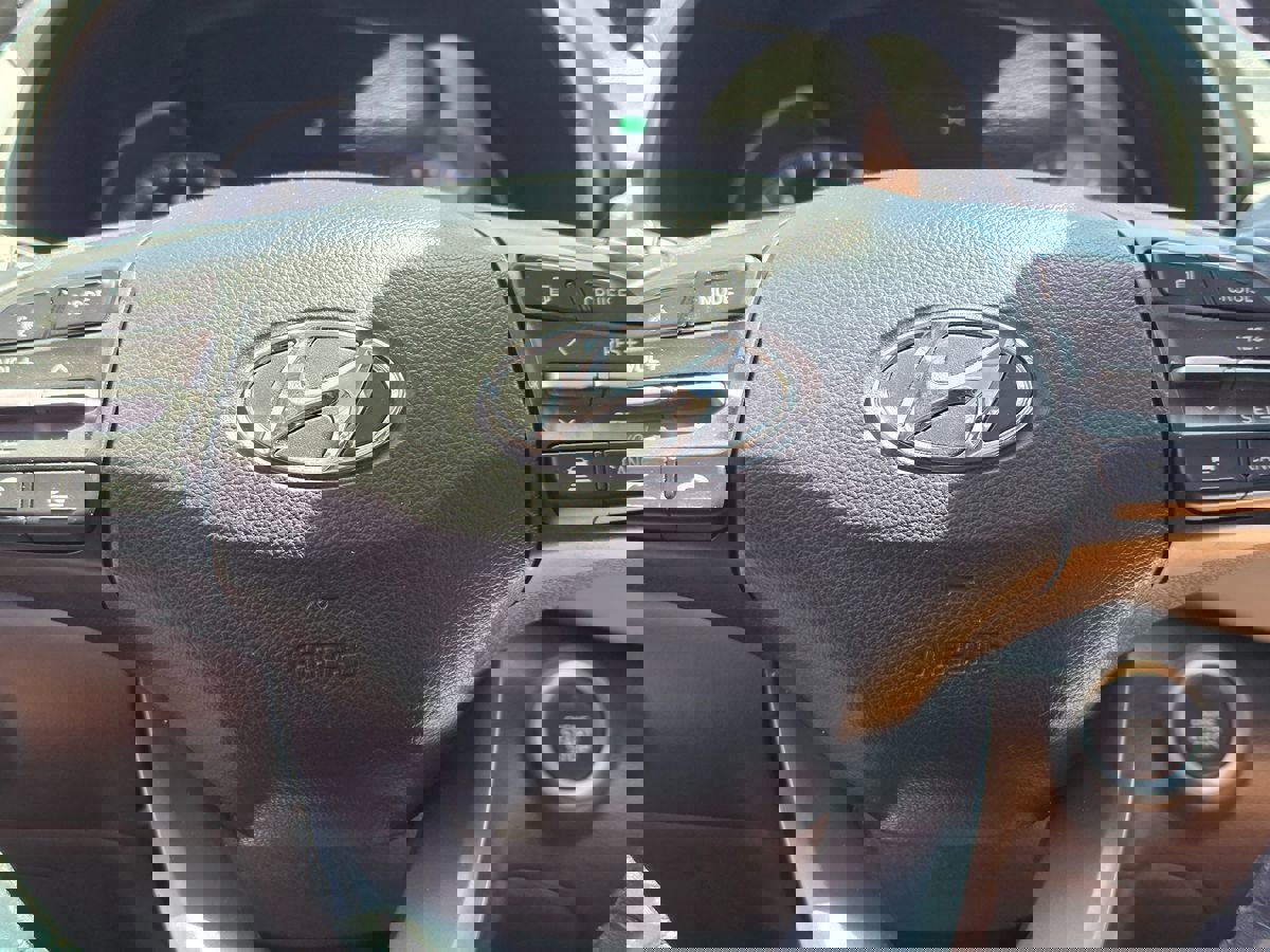 Used 2021 Hyundai Kona Ultimate image 32