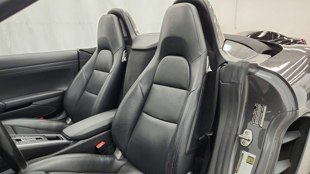 Used 2022 Porsche 718 Boxster RWD image 26