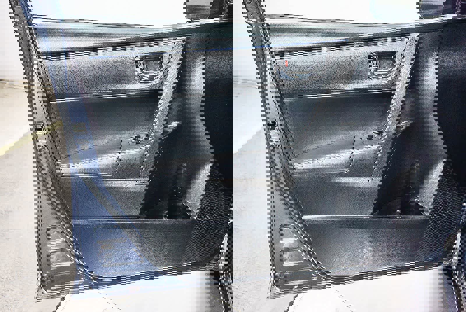 Certified 2018 Toyota Corolla SE image 22