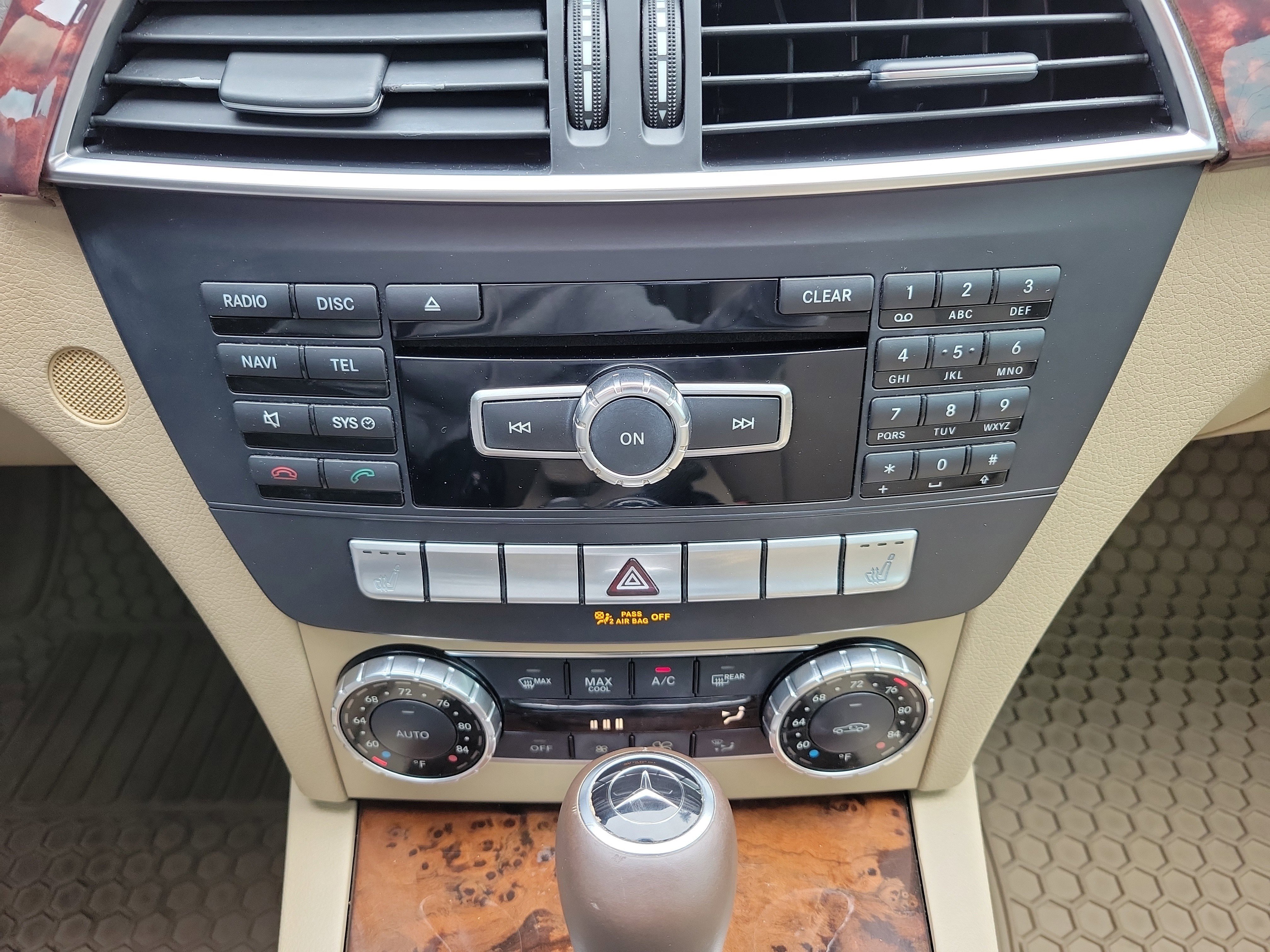 Used 2013 Mercedes-Benz C 250 Sedan image 31