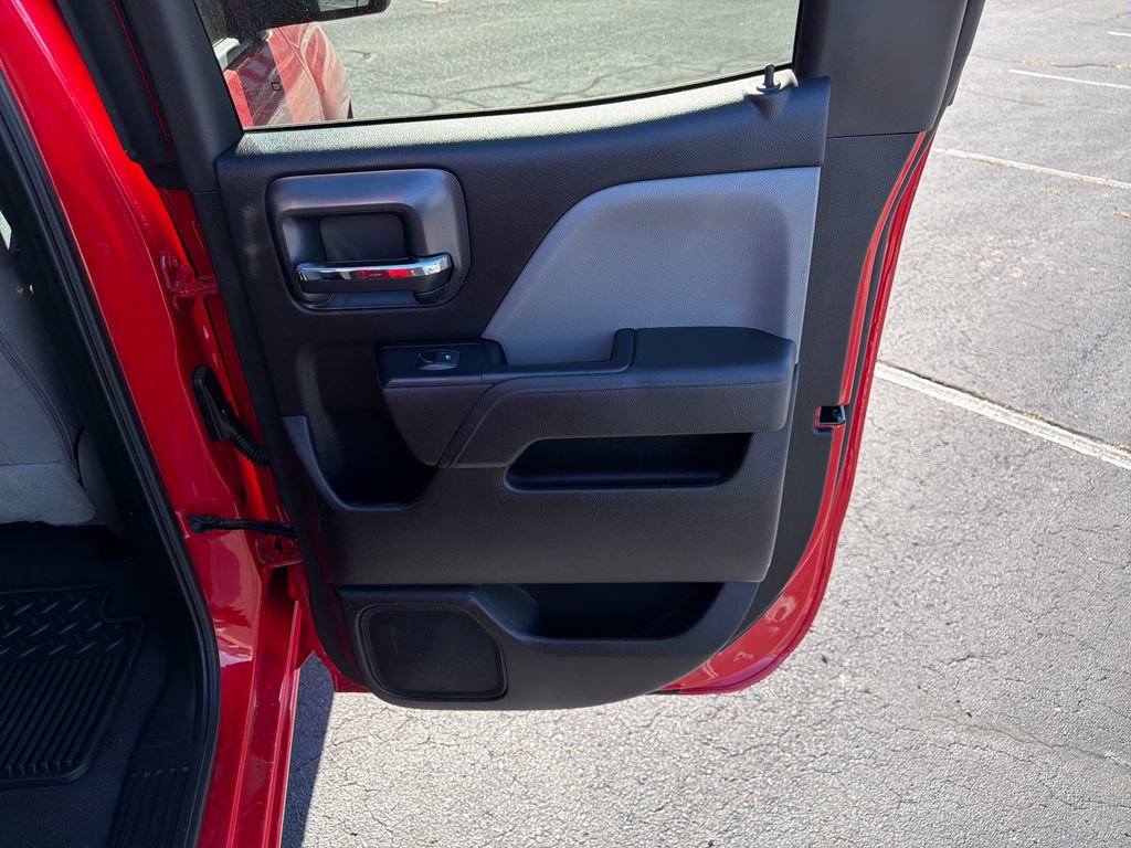 Used 2019 Chevrolet Silverado 1500 Custom w/ Custom Convenience Package AWD/4WD image 37