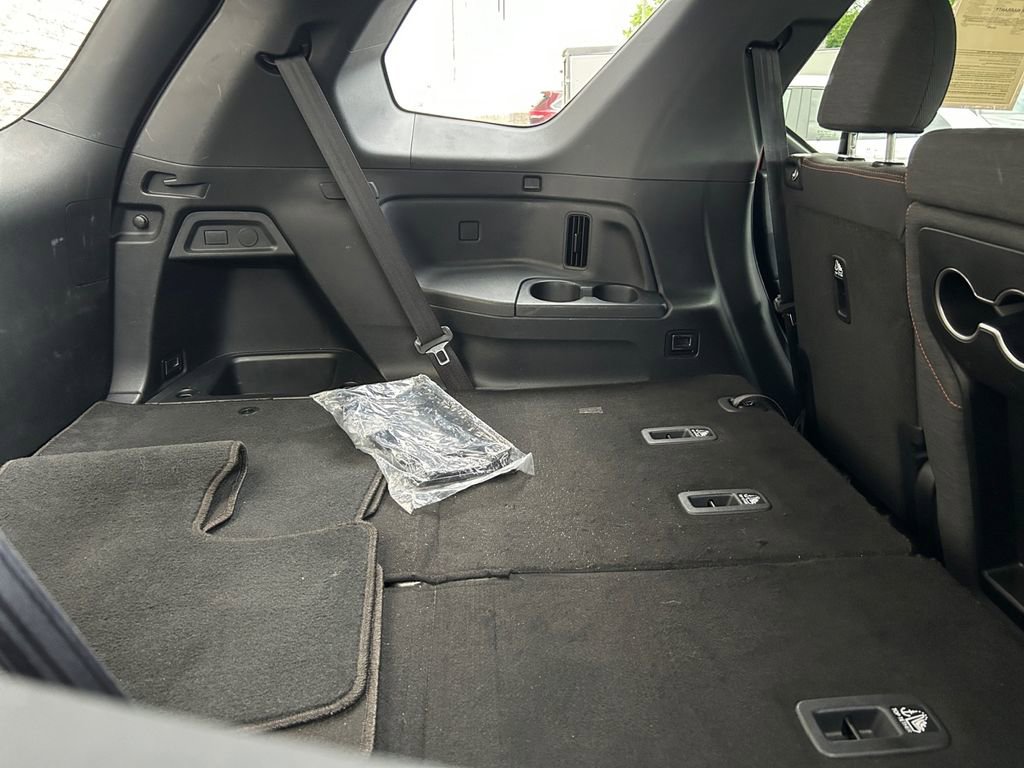 Used 2023 Honda Pilot Sport image 17
