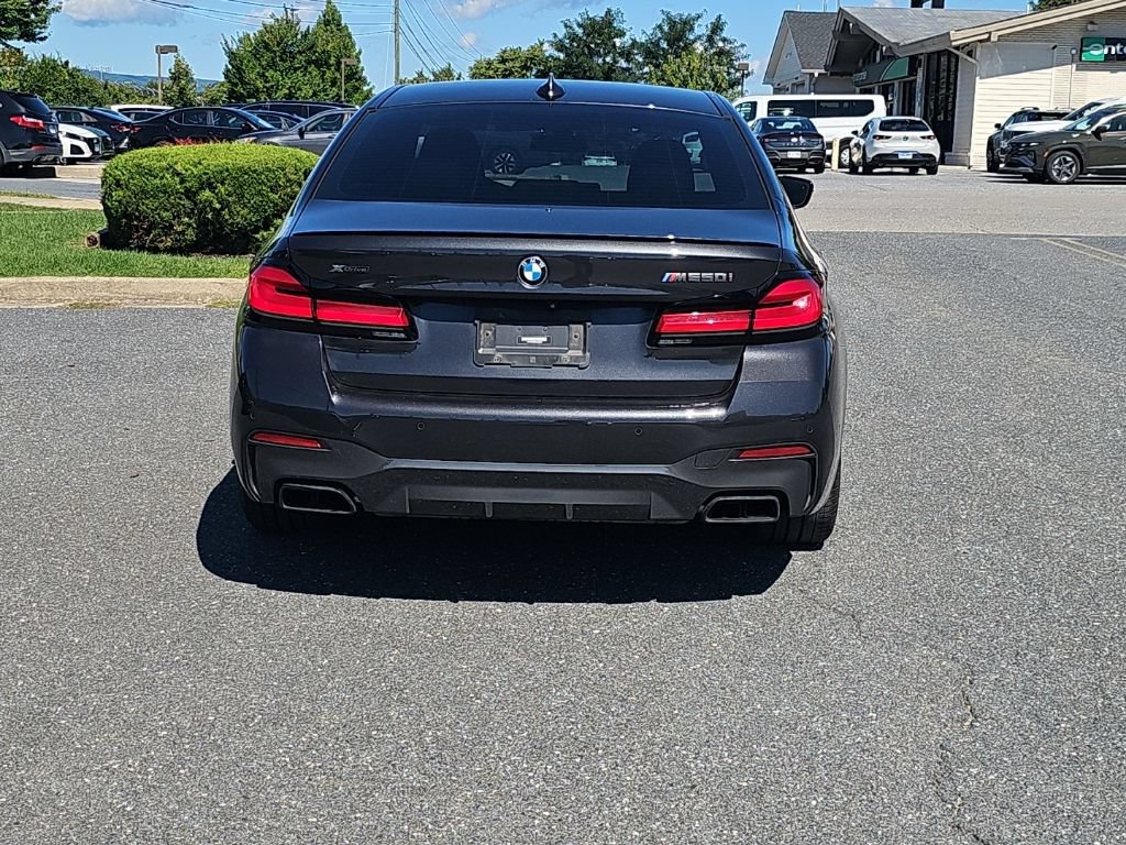 Used 2022 BMW M550i xDrive w/ Dynamic Handling Package AWD/4WD image 14