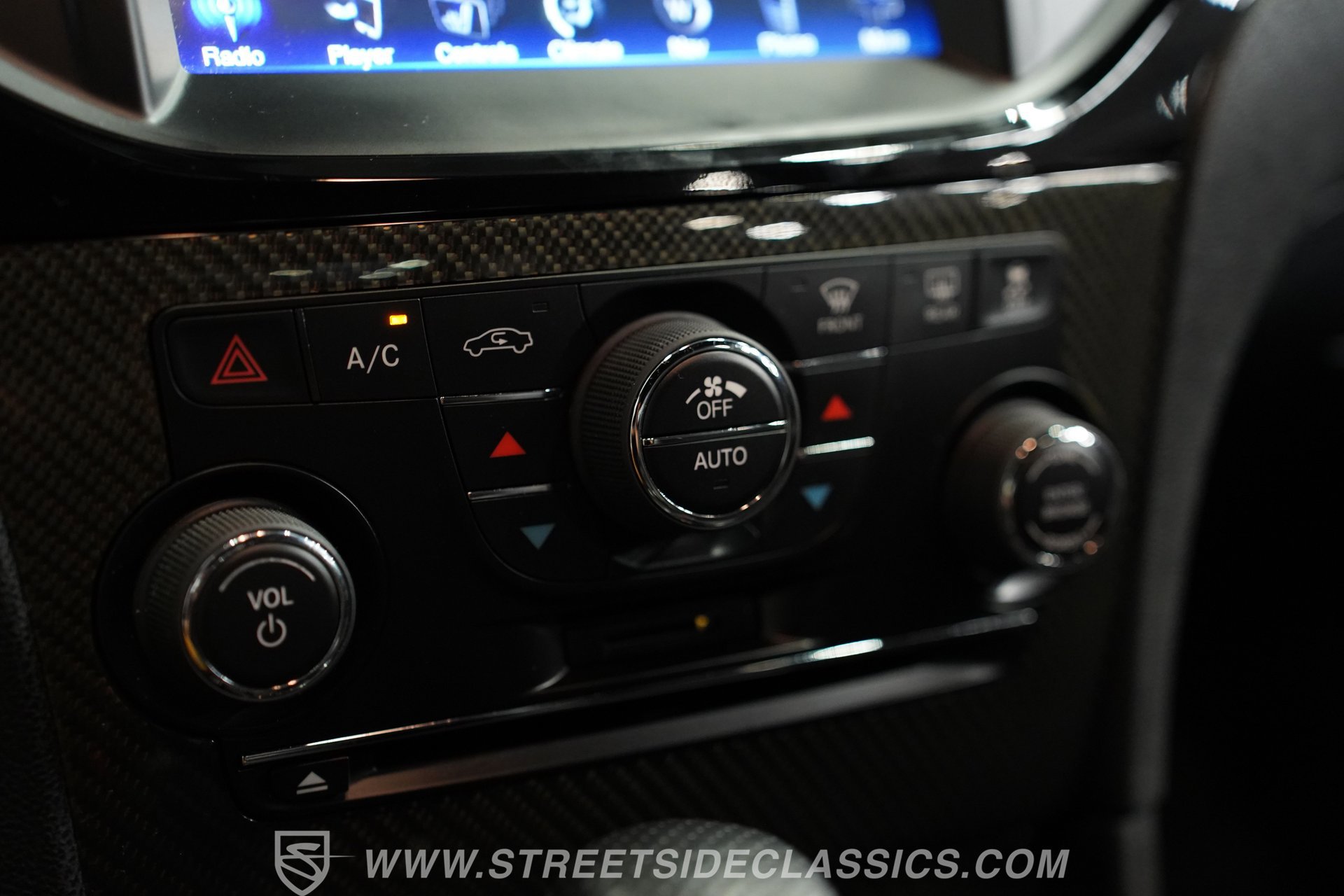 Used 2012 Chrysler 300 SRT8 w/ 19-Premium Speaker Group image 39